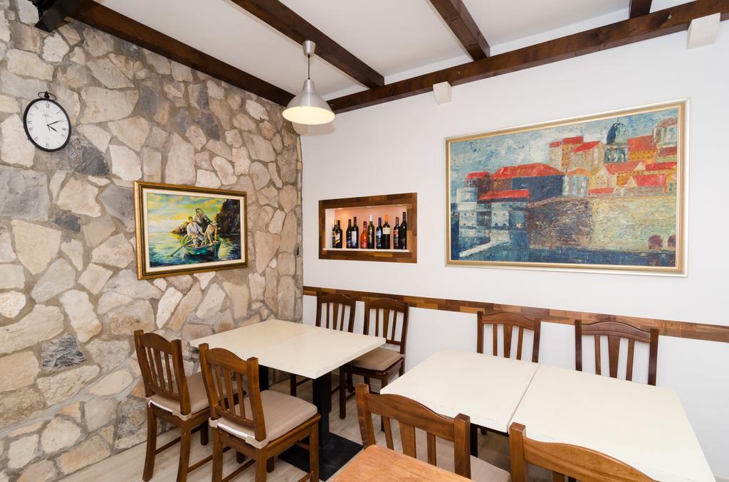 Apartments Porto Della Vita Okuklje Екстериор снимка