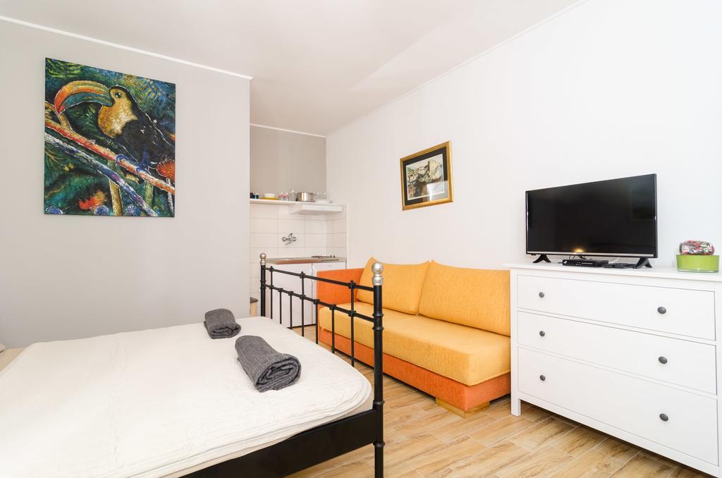 Apartments Porto Della Vita Okuklje Екстериор снимка
